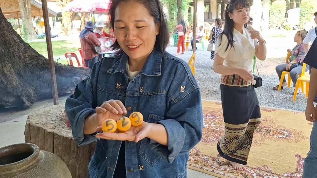 เลขมงคล วัดเขาถ้ำประทุน